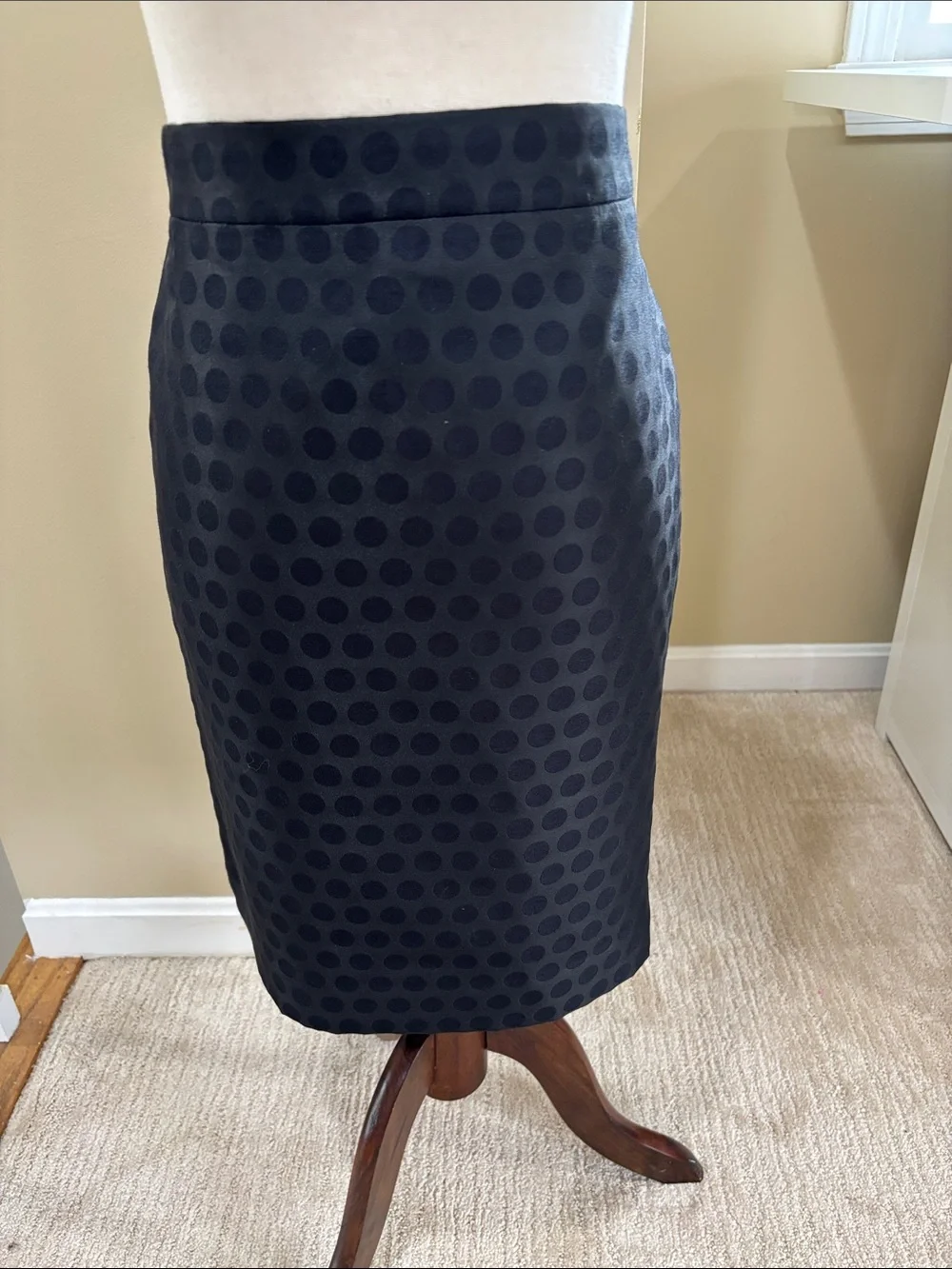 J. Crew Black On Black Polka Dot Pencil Skirt Size 2 EUC